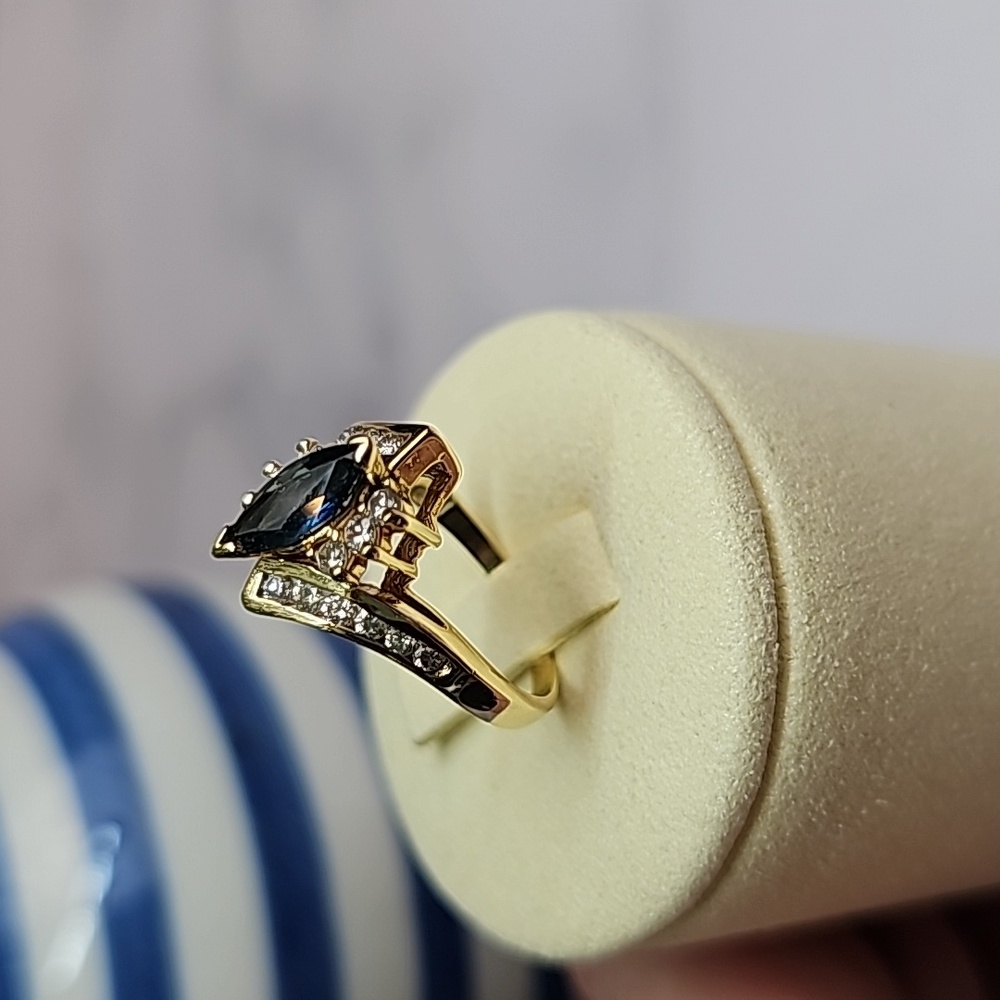 14KT YELLOW GOLD BLUE MARQUIS CUT SAPPHIRE AND DIAMOND RING - Picture 2 of 12